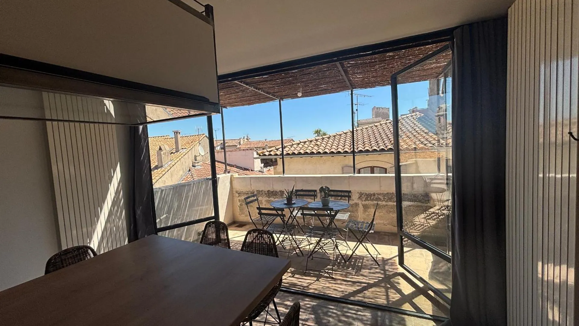 Arles: Duplex Chic Centre - Clim & Vue Imprenable - Fr-1-765-29 아파트 아흘르